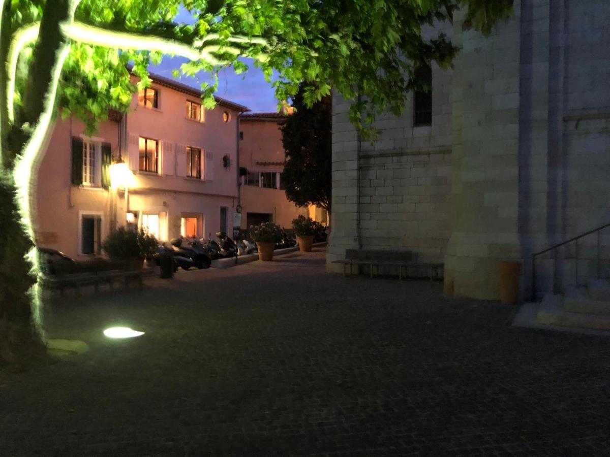 Le Grand Clocher De Cassis Bagian luar foto